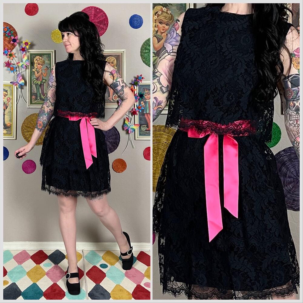 Vintage 1970s Black Sleeveless Tiered Lace Mini Dress
